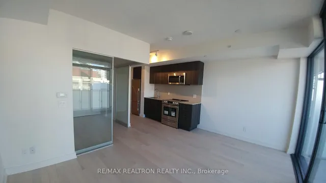 Additional image 17 of 25 Richmond St Unit 1414