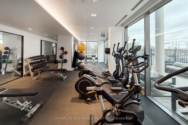 Additional image 31 of 10 De Boers Dr Unit TH04