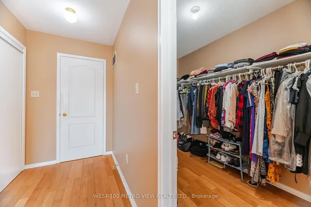 Additional image 16 of 934 Fernandez Dr