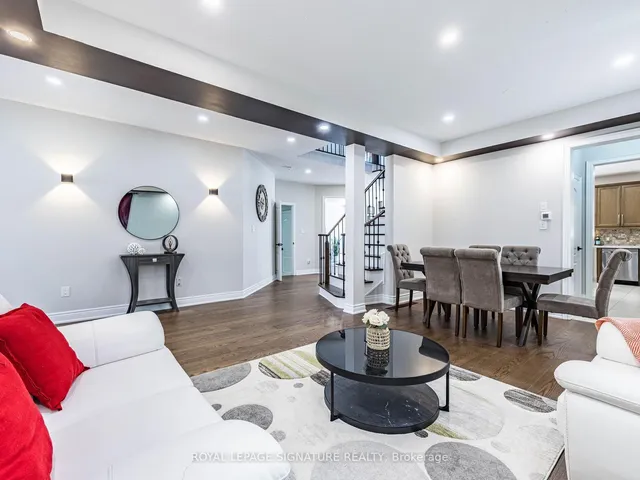 Additional image 9 of 12 Northface Cres