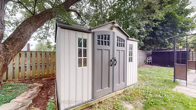 Additional image 31 of 2 Clanwilliam Crt