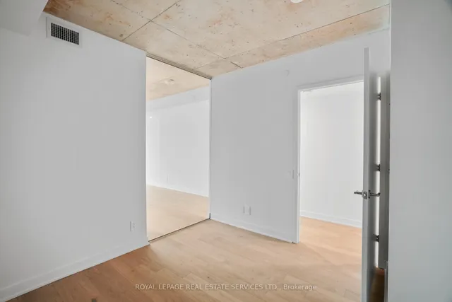 Additional image 16 of 2720 Dundas St Unit 302