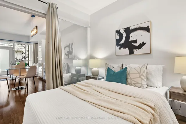 Additional image 6 of 460 Adelaide St Unit 102