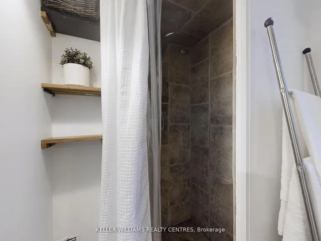 Additional image 24 of 257 Blackthorn Ave