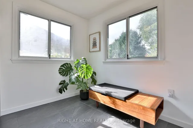 Additional image 30 of 20 Amesbury Dr