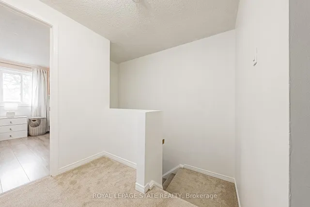 Additional image 19 of 660 Oxford Rd Unit 17