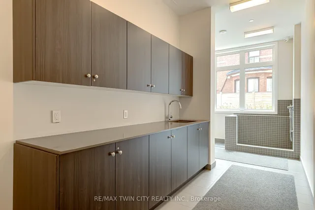 Additional image 33 of 385 Osler St Unit 101