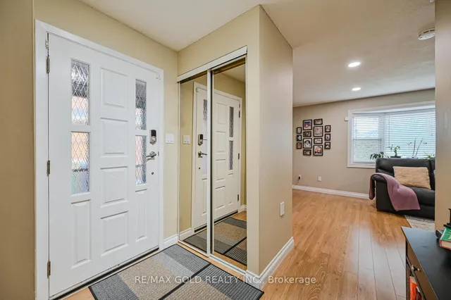 Additional image 4 of 10 Cupola Crt