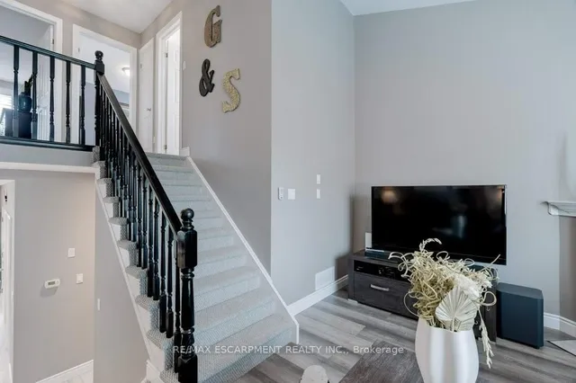 Additional image 21 of 62 Corinaldo Dr