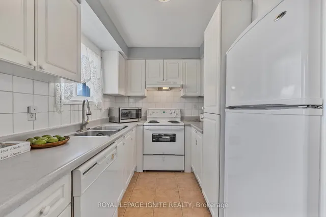 Additional image 21 of 12 Eli Shackleton Crt