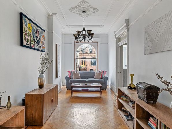 156 Bainbridge St APT 1, Brooklyn, NY 11233