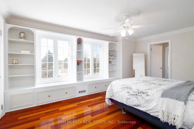 Additional image 22 of 11170 Menzies Crt