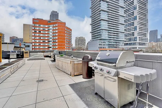 Additional image 32 of 45 Carlton St Unit 1209