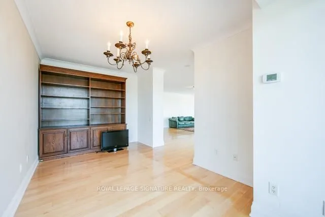 Additional image 15 of 2181 Yonge St Unit 3103