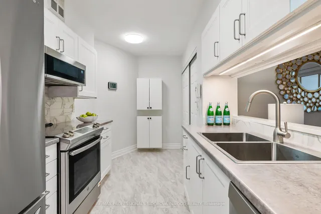 Additional image 15 of 20 Southport St Unit 321