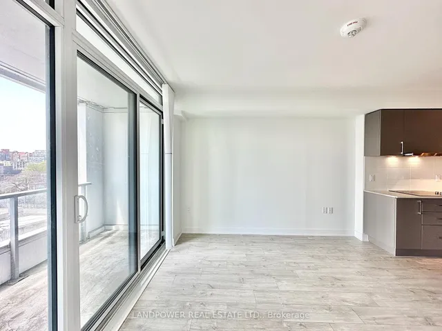 Additional image 23 of 27 Bathurst St Unit 509W