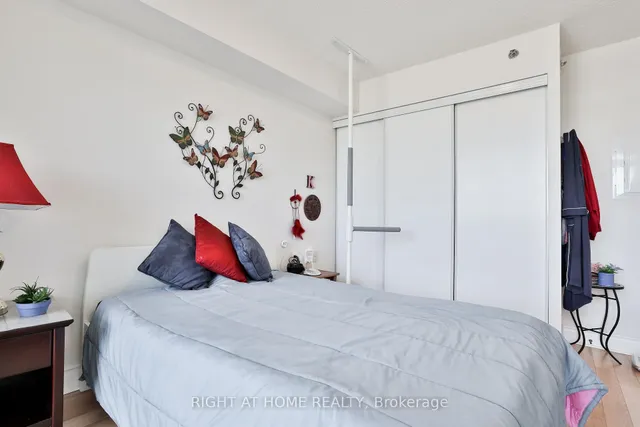 Additional image 8 of 3 Marine Parade Dr Unit 707