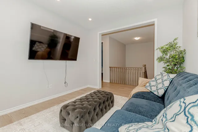 Additional image 22 of 1371 Lobelia Cres