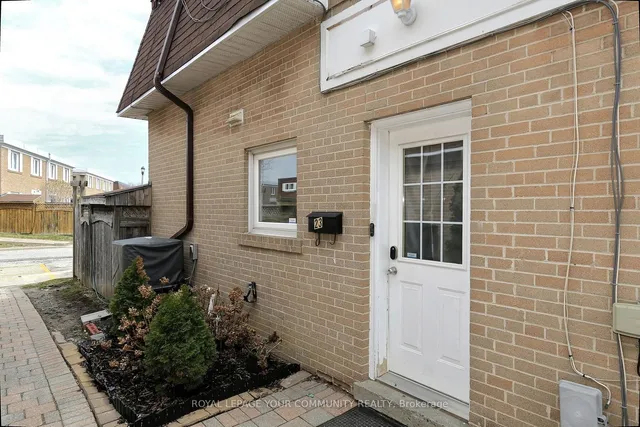 Additional image 2 of 23 Town House Cres