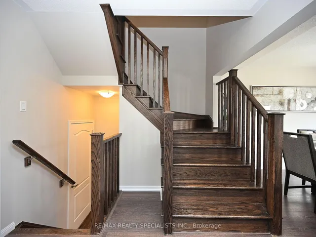 Additional image 33 of 82 Suitor Crt