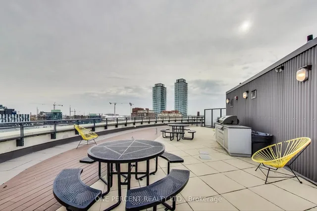 Additional image 28 of 90 Trinity St Unit 601