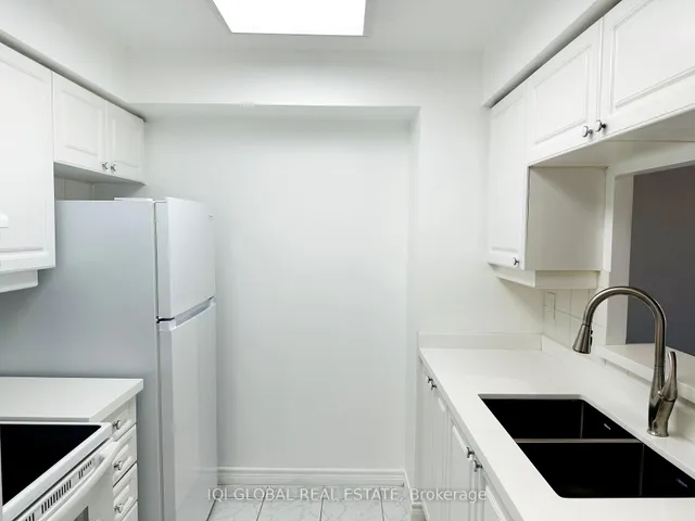 Additional image 21 of 68 Corporate Dr Unit 1831