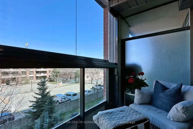 Additional image 24 of 525 Wilson Ave Unit 315