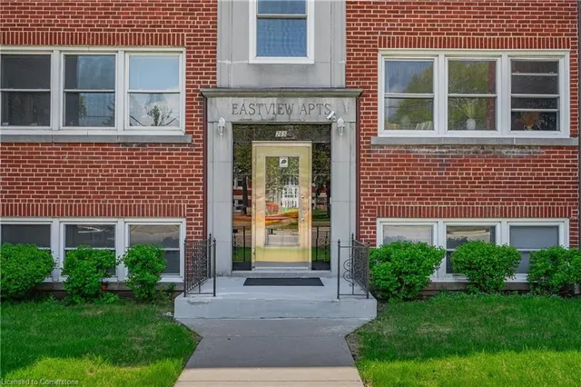 Additional image 3 of 265 Weber St Unit 6