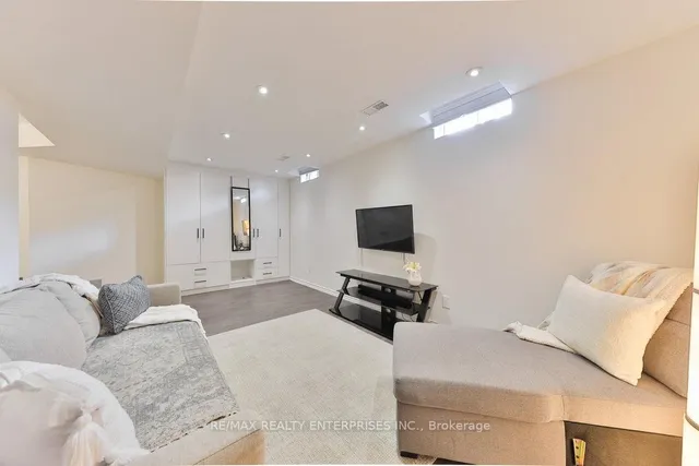 Additional image 34 of 2183 Birchleaf Lane