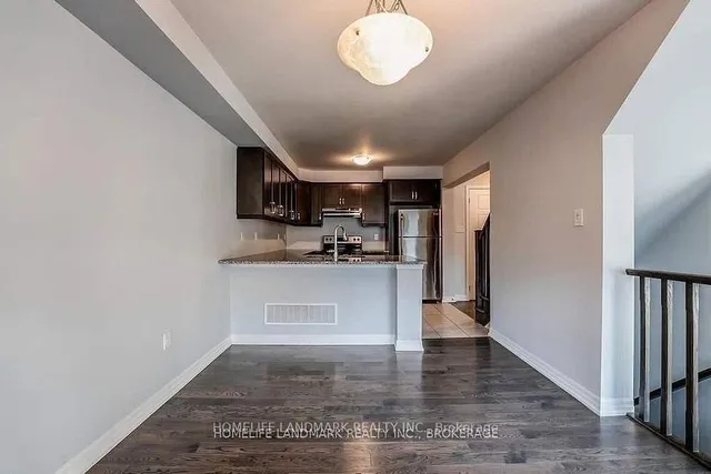 Additional image 4 of 3077 Mistletoe Gdns