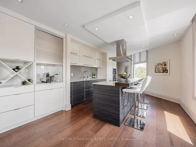 Additional image 12 of 423 Avenue Rd Unit 8