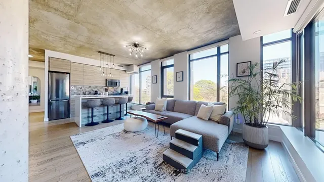 Additional image 2 of 111 Bathurst St Unit 314