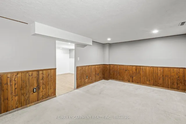 Additional image 24 of 2207 Middlesmoor Cres