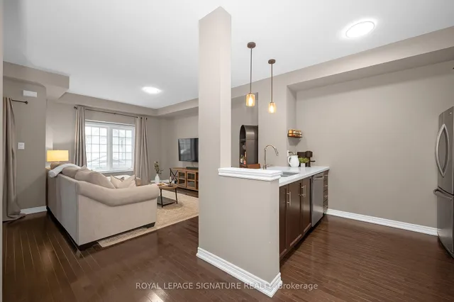 Additional image 5 of 215 Dundas St Unit 29