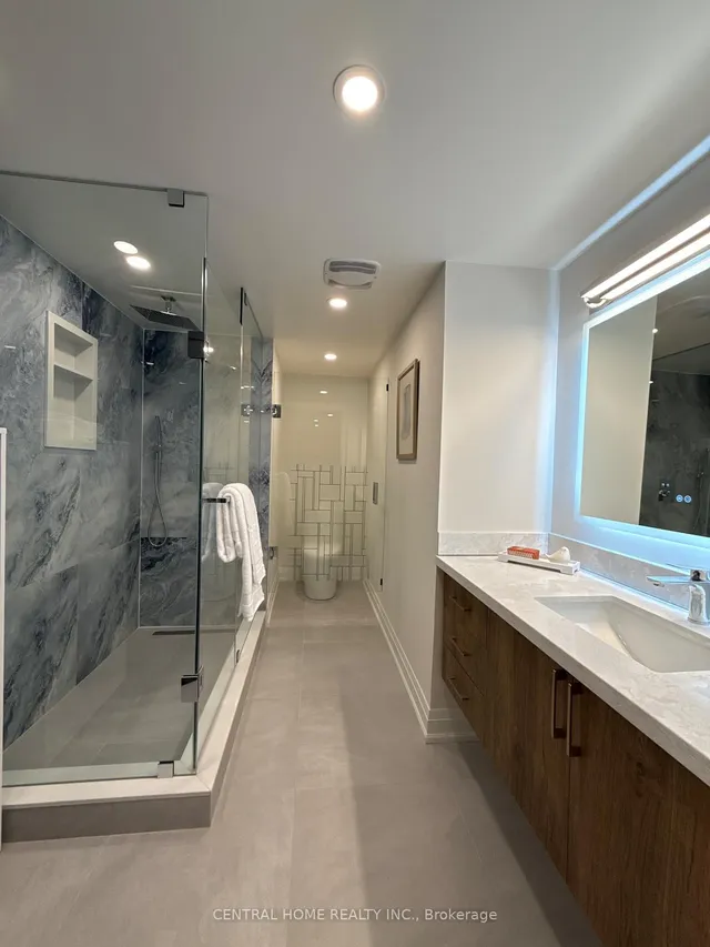 Additional image 22 of 85 Skymark Dr Unit 1602