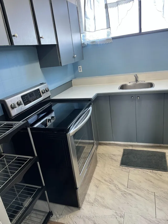 Additional image 6 of 4645 Jane St Unit 828