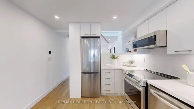 Additional image 13 of 92 Walpole Ave