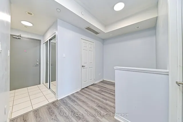 Additional image 13 of 50 Sky Harbour Dr Unit 411