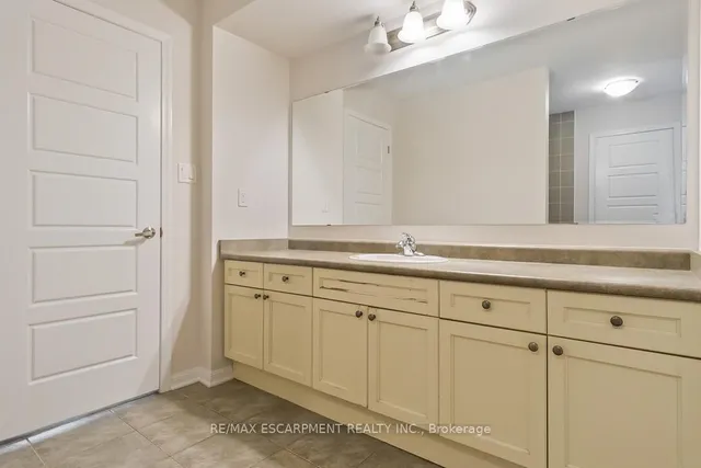 Additional image 37 of 255 Monaghan Cres