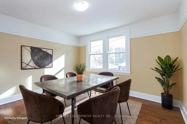 Additional image 9 of 362 John St Unit 4