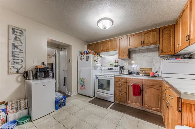 Additional image 16 of 75 South Dr