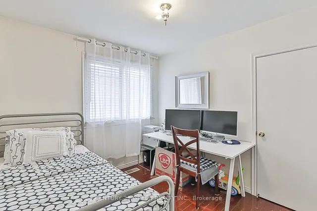 Additional image 32 of 23 Chalkfarm Dr