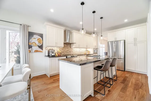 Additional image 14 of 221 Cathcart Cres