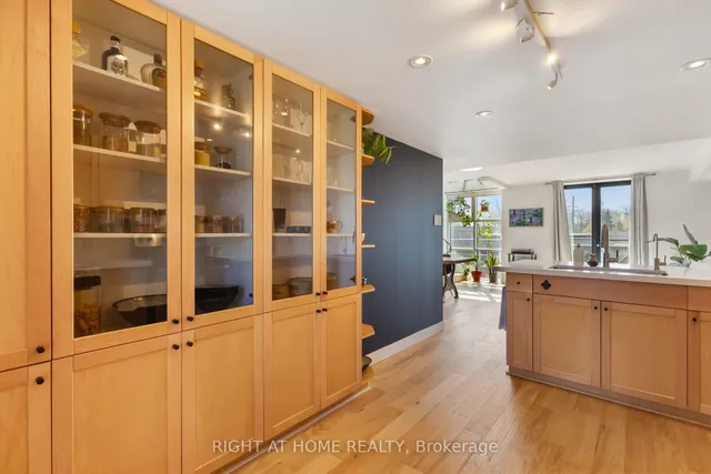 Additional image 19 of 214 Main St Unit 202