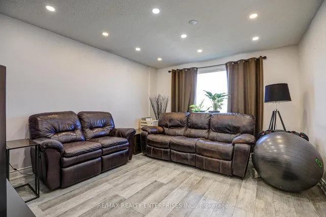 Additional image 5 of 71 Adis Ave