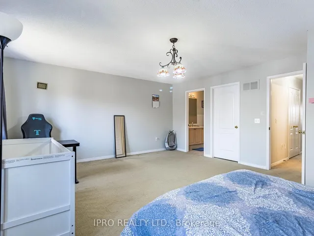 Additional image 9 of 833 Scollard Crt Unit 107