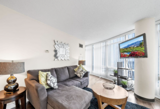 Additional image 3 of 2803-373 Front St W