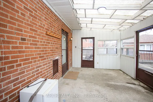 Additional image 34 of 16 Faith Ave