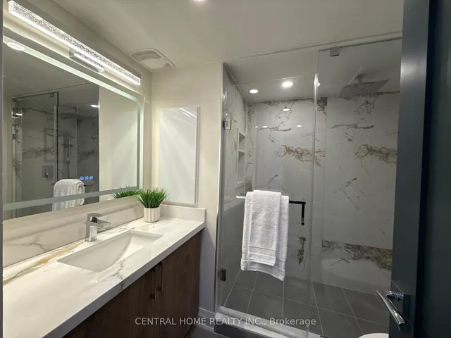 Additional image 25 of 85 Skymark Dr Unit 1602