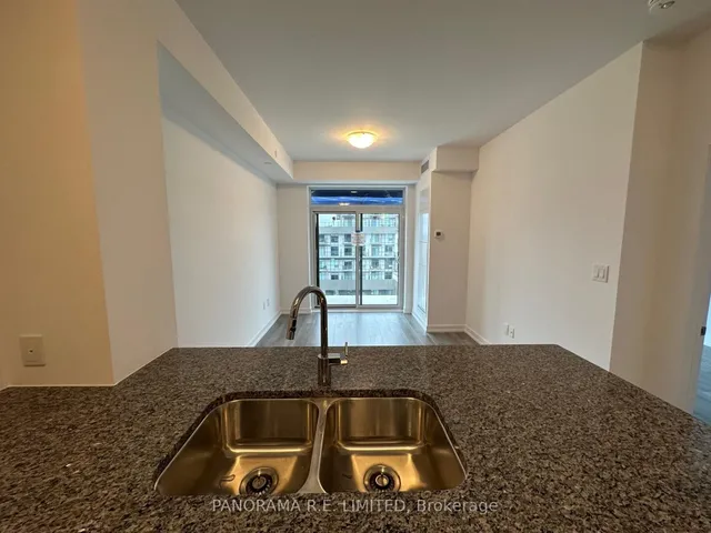 Additional image 10 of 460 Dundas St Unit 813